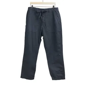 Drawstring baker pants in garment dyed navy cotton hemp