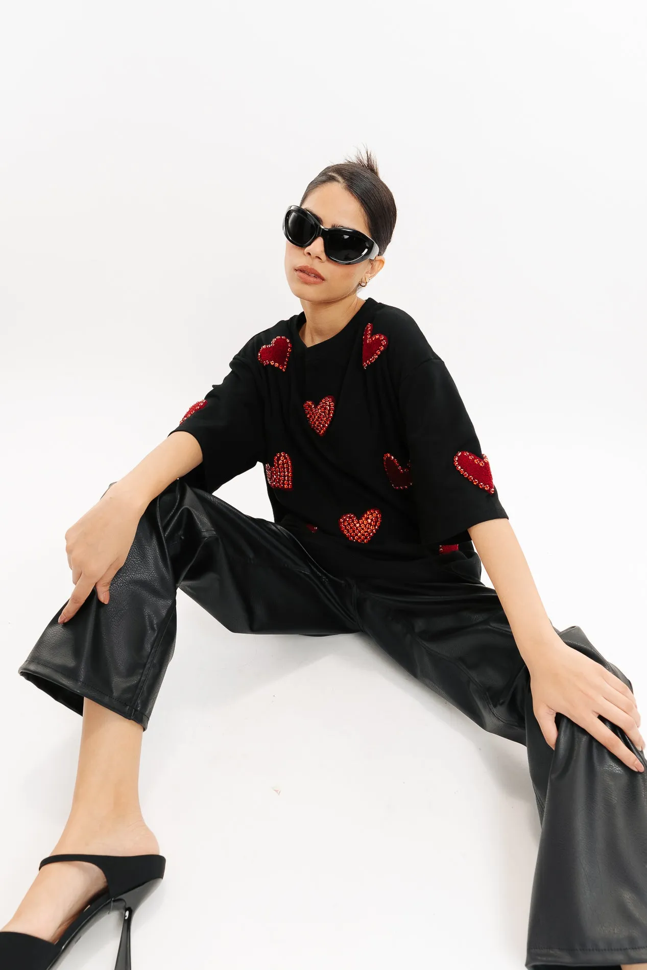 Heart Eyes For You Black Oversized Tee