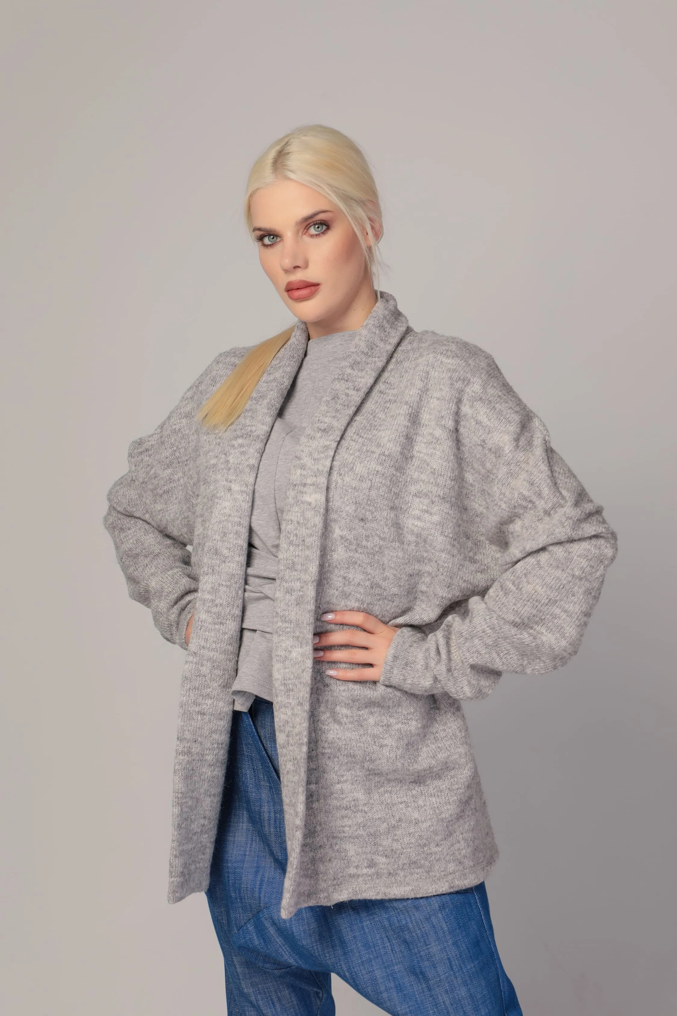 TRINA - Buttonless knitted cardigan