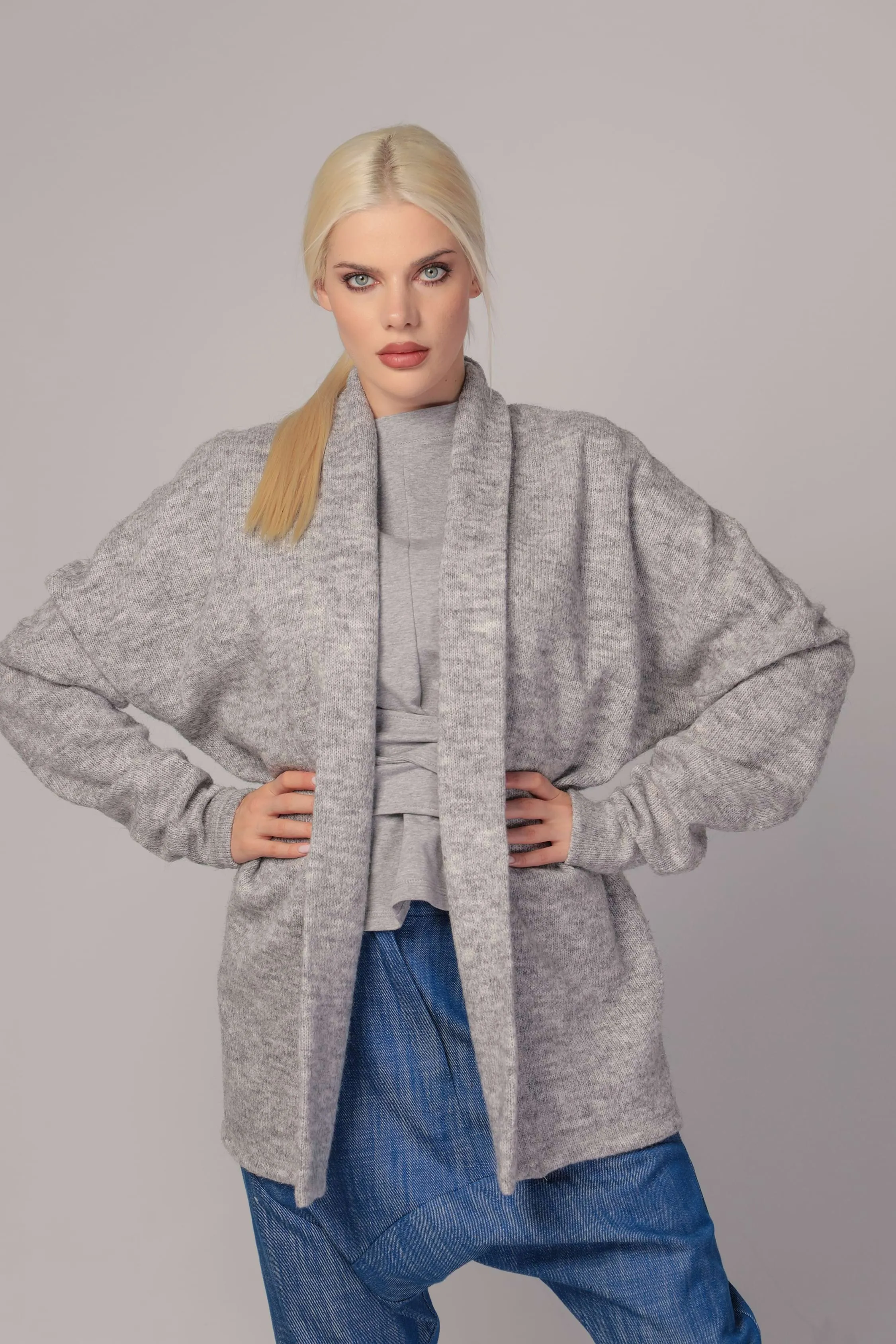 TRINA - Buttonless knitted cardigan