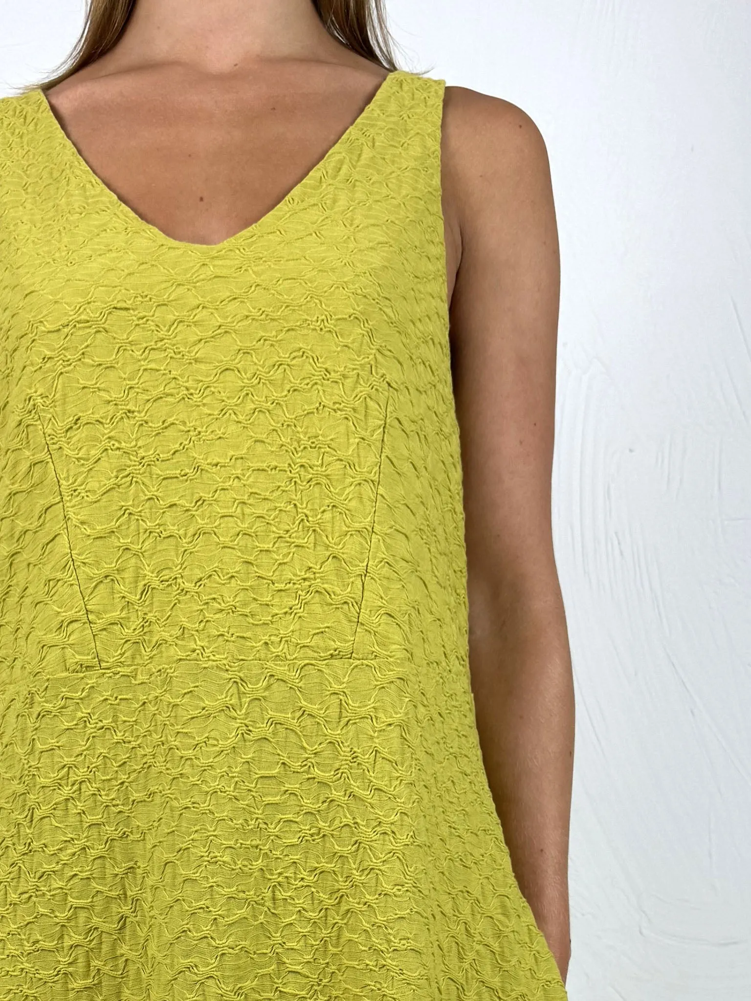 V-Neck Textured Maxi Dress with Pockets 2 Colours