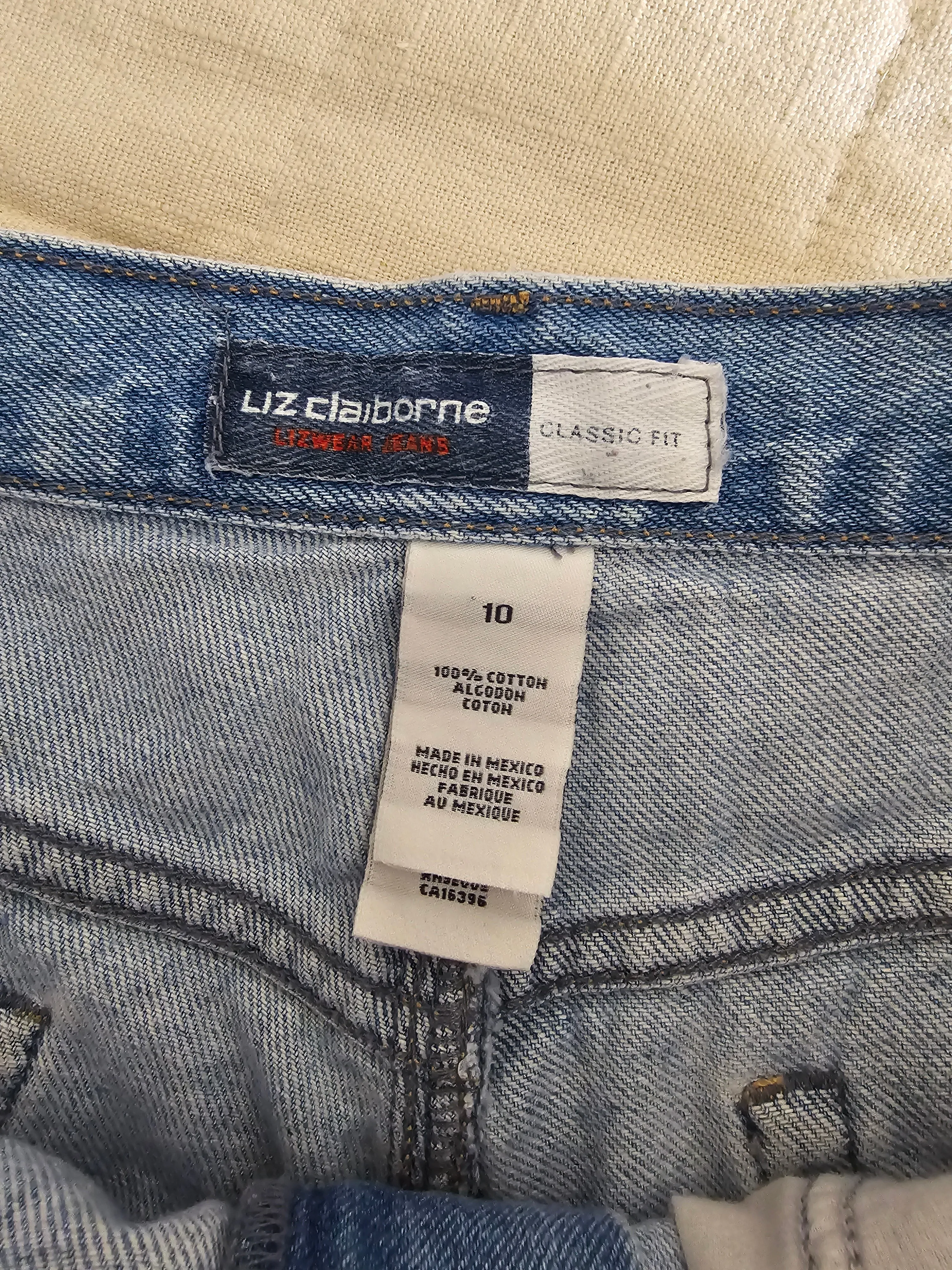 Vintage Relaxed Denim Shorts (10)